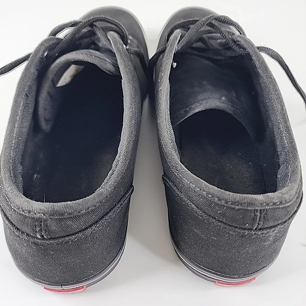 Vans Atwood Deluxe Sneakers Women's 10 Black On Black Low‎ Top Lace Up Skater